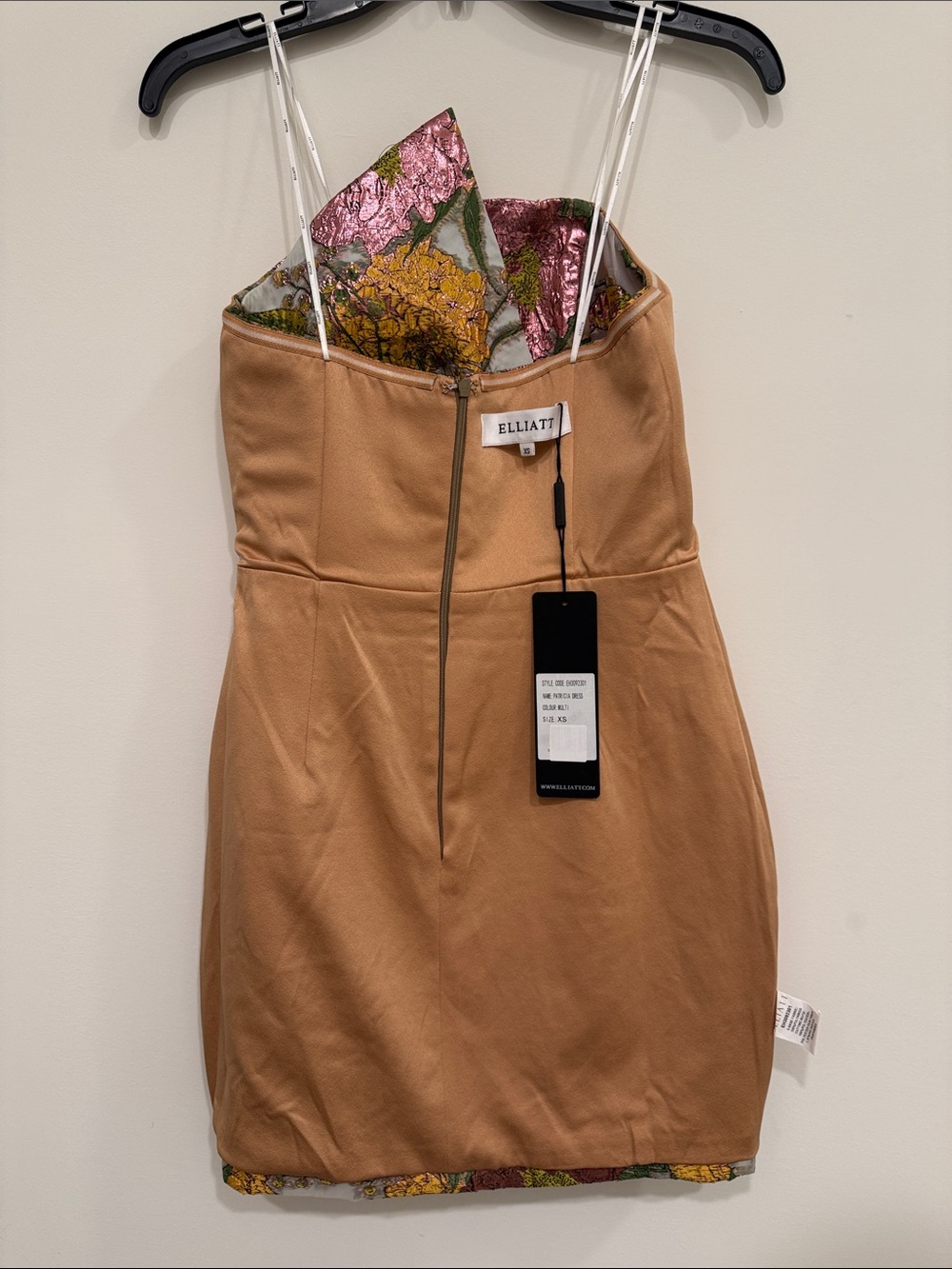 Elliatt Multicolor Strapless Dress - Picture 8 of 10